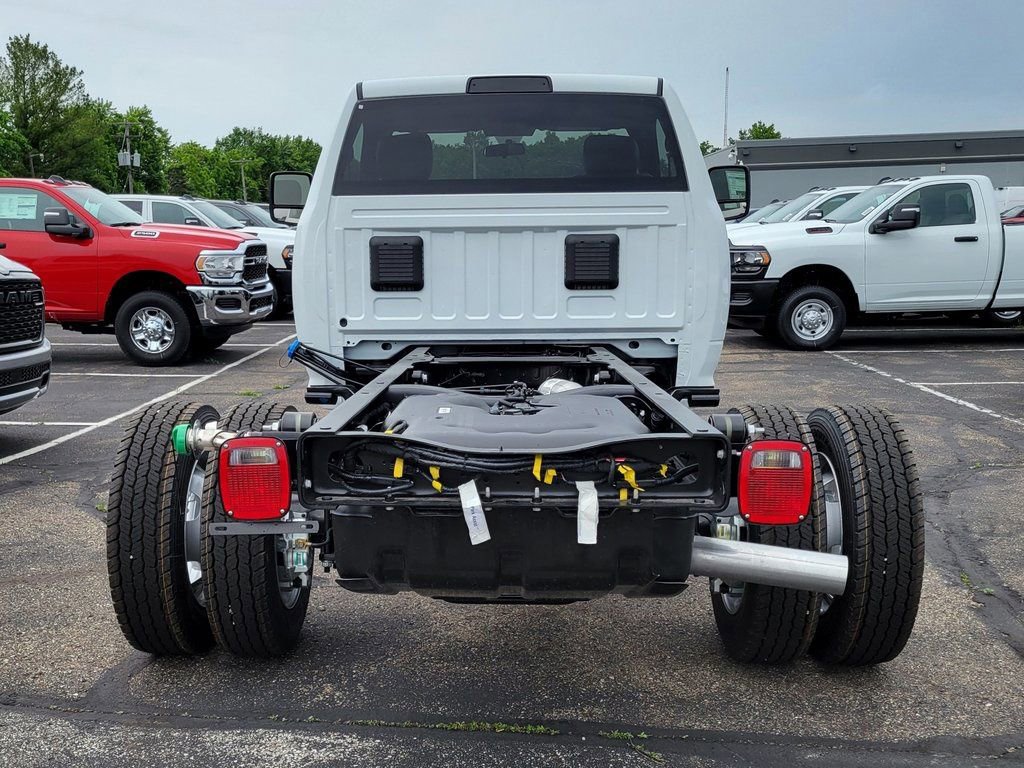 New 2024 RAM 5500 Tradesman image 7