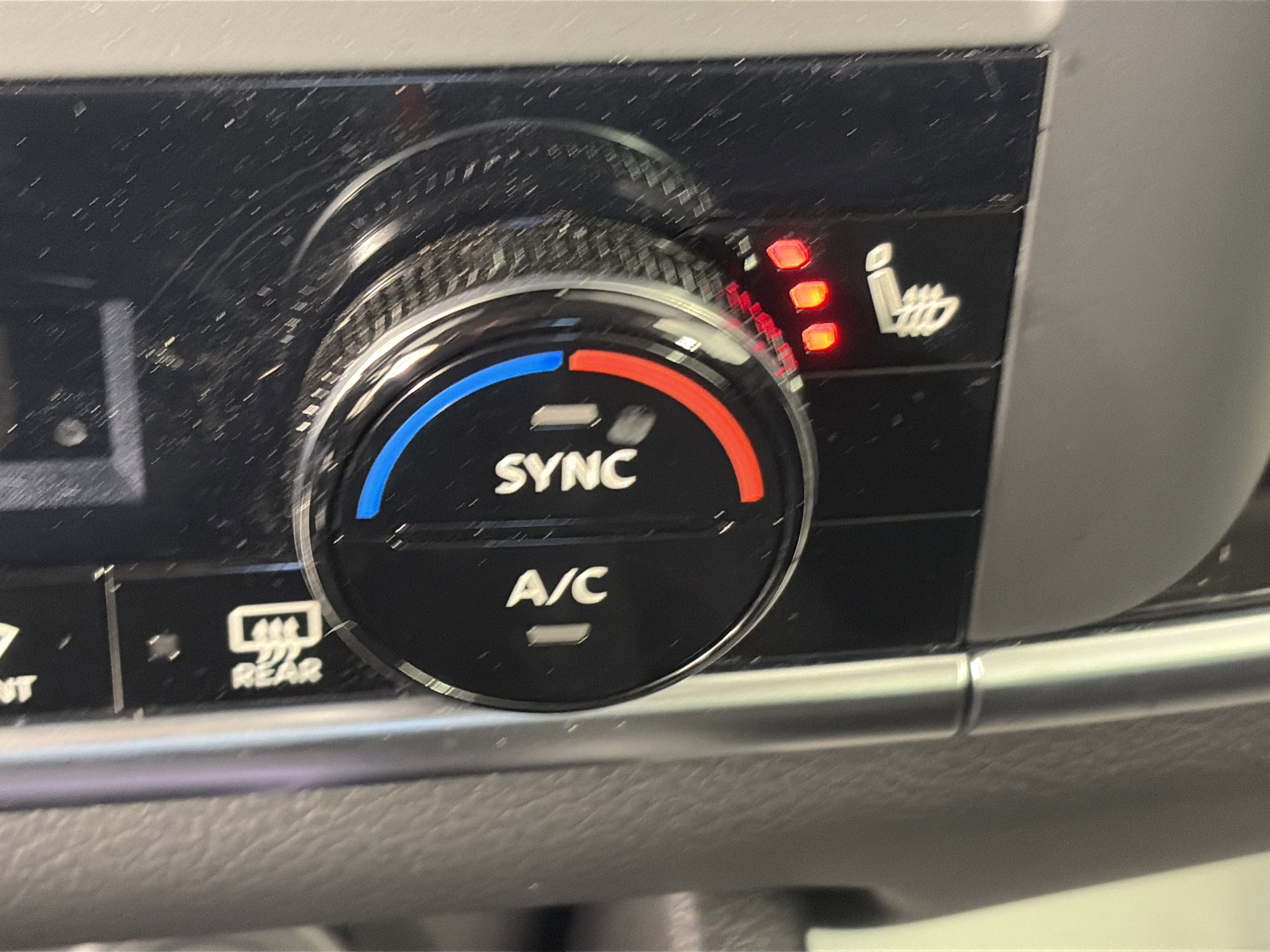 Certified 2025 Nissan Rogue SV w/ Rock Creek Premium Package image 23