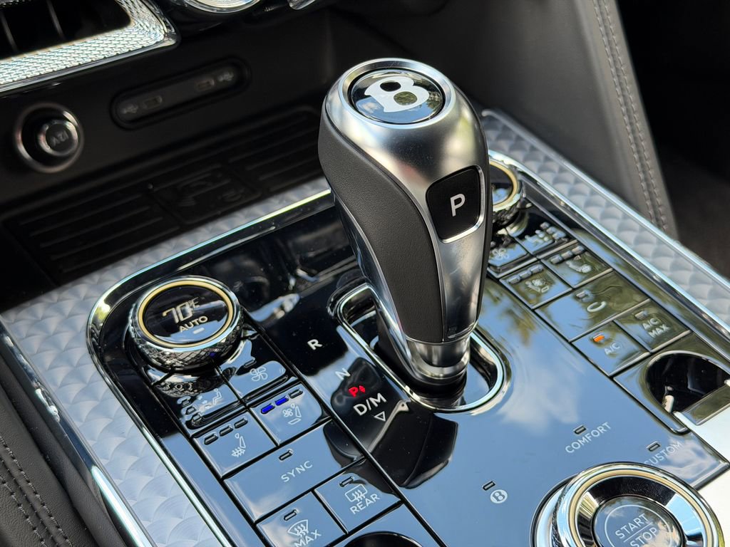 New 2025 Bentley Flying Spur Plug-In Hybrid image 30