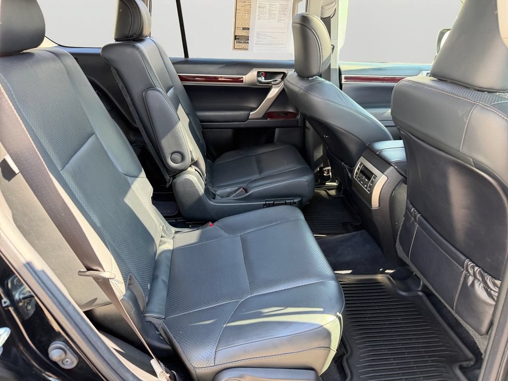 Used 2019 Lexus GX 460 Luxury AWD/4WD image 13