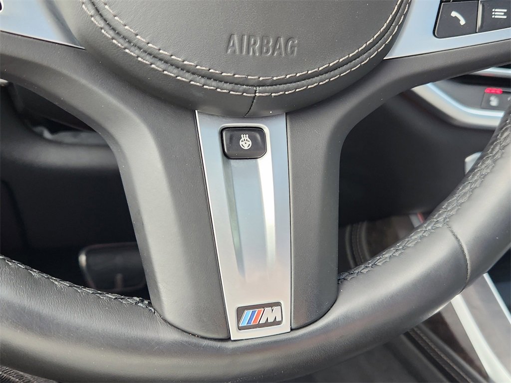 Used 2021 BMW X7 M50i image 24