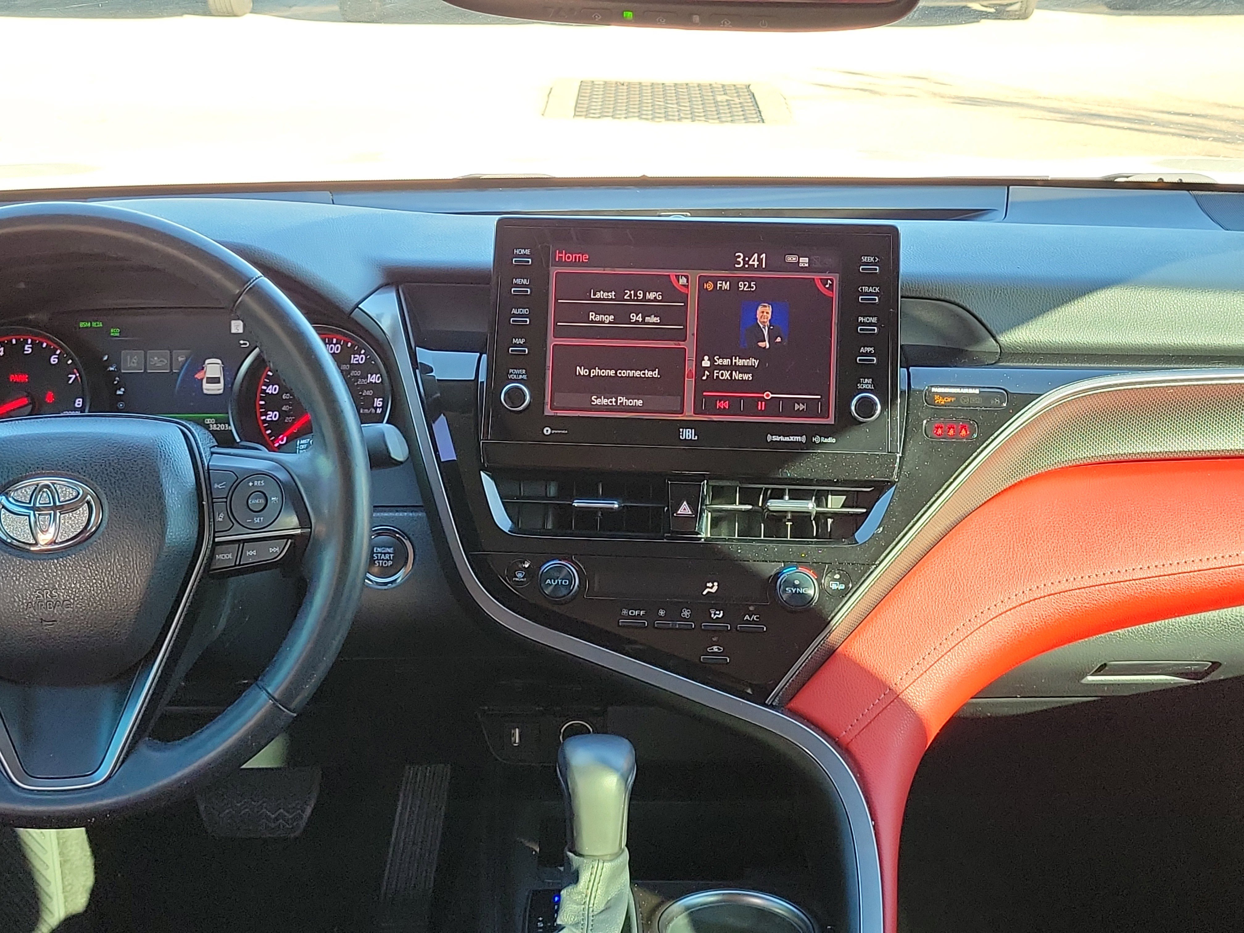 Used 2022 Toyota Camry XSE image 11