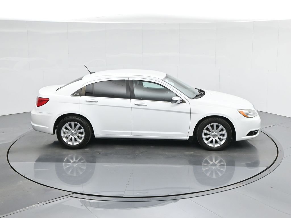 Used 2014 Chrysler 200 Limited image 54