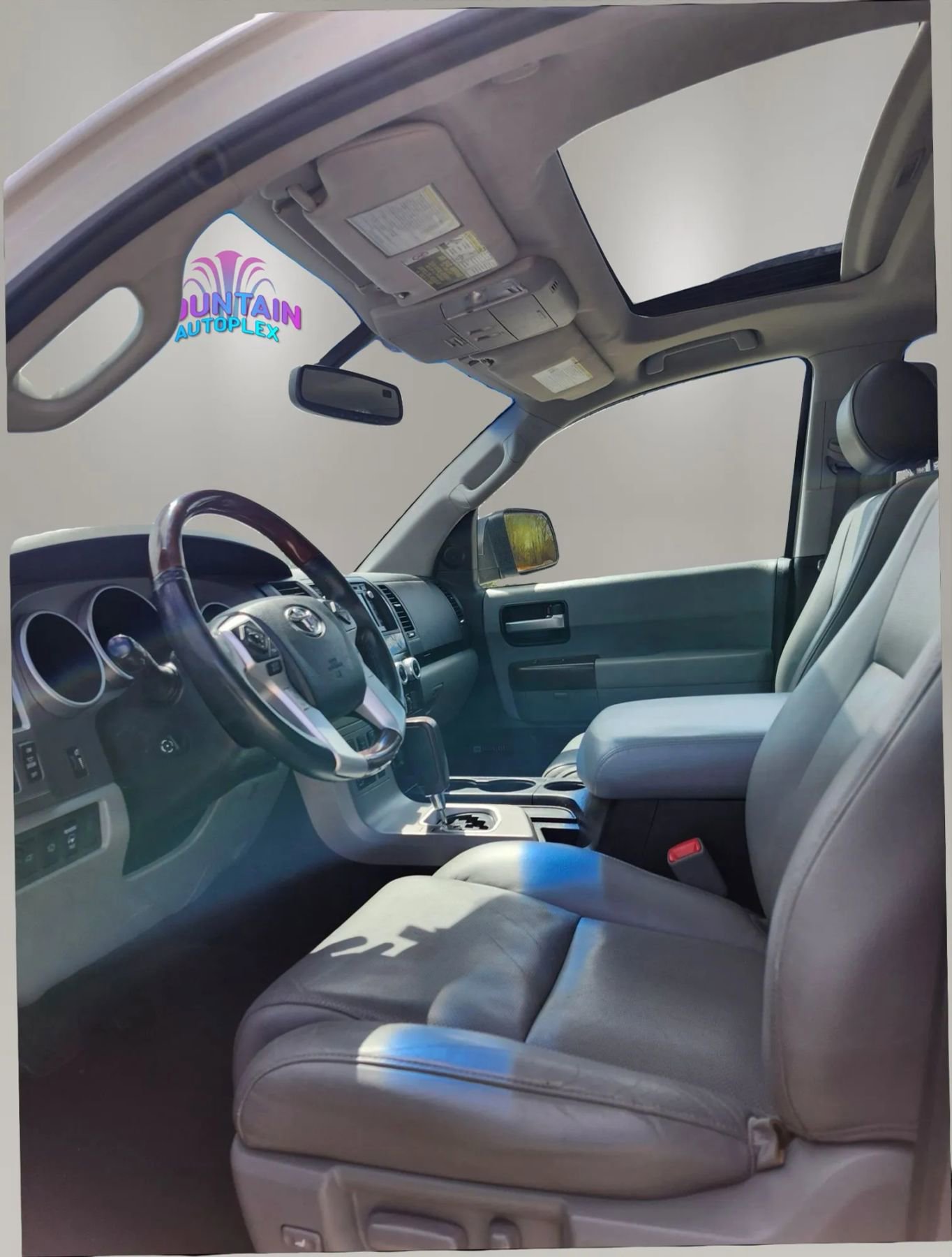 Used 2016 Toyota Sequoia Platinum AWD/4WD image 14