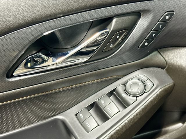 Used 2021 Chevrolet Traverse Premier image 19