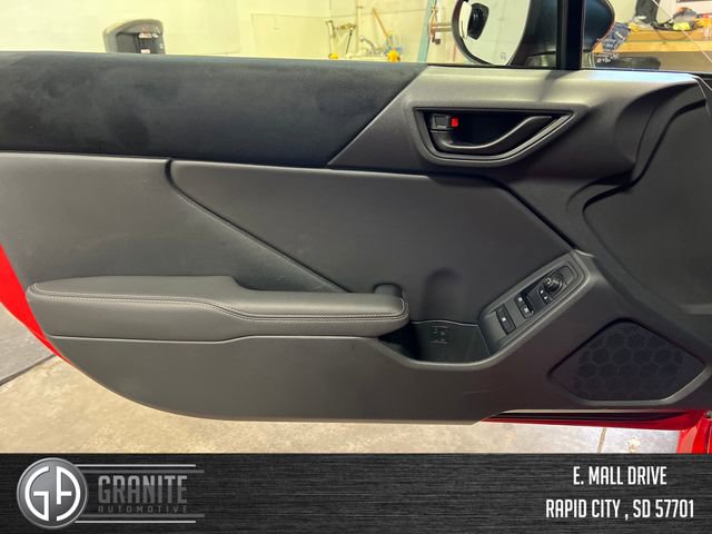 Used 2025 Toyota GR86 Premium w/ ALL Weather Mat Package (TMS) RWD image 11
