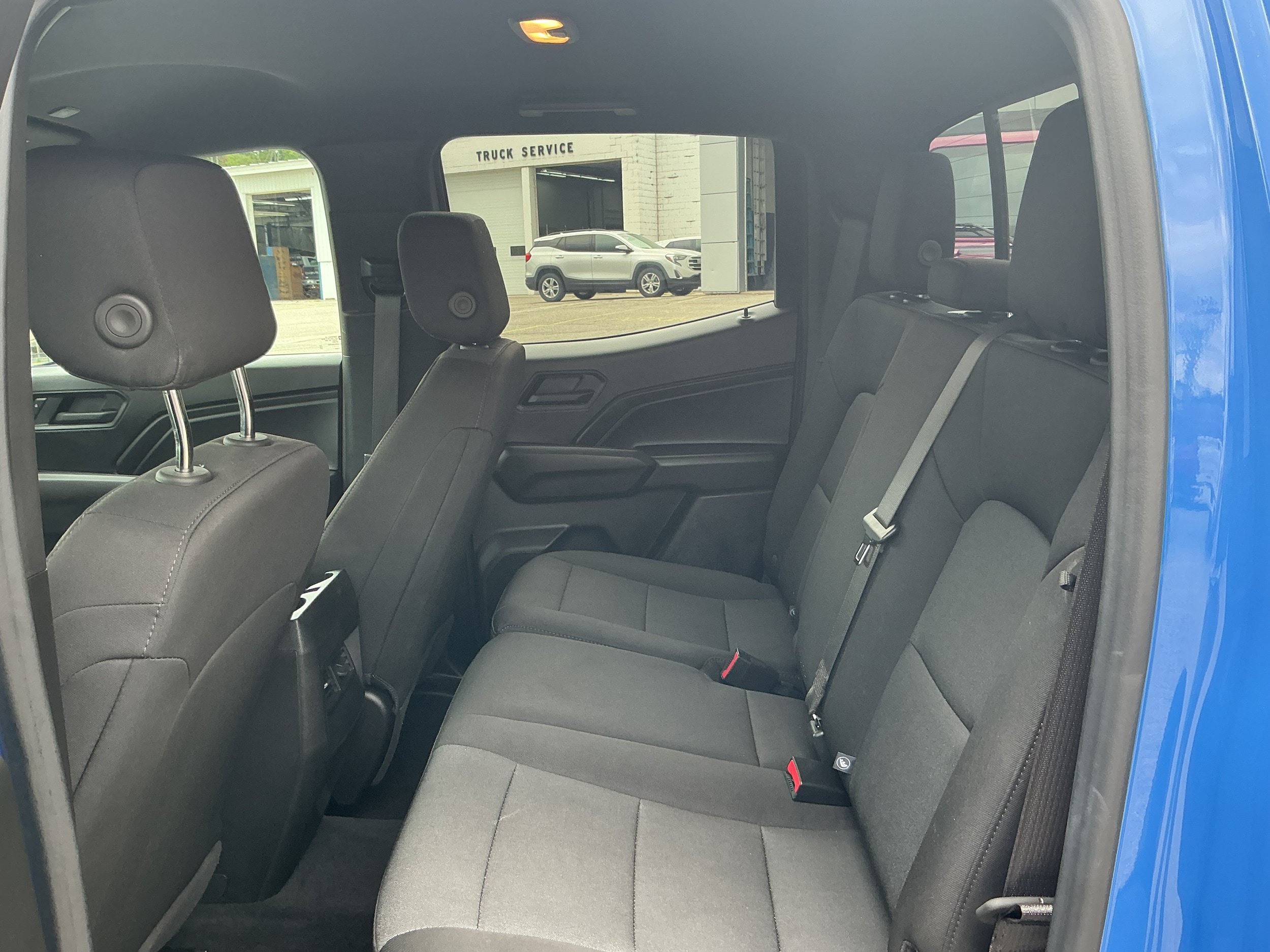 Certified 2025 Chevrolet Colorado Trail Boss AWD/4WD image 11