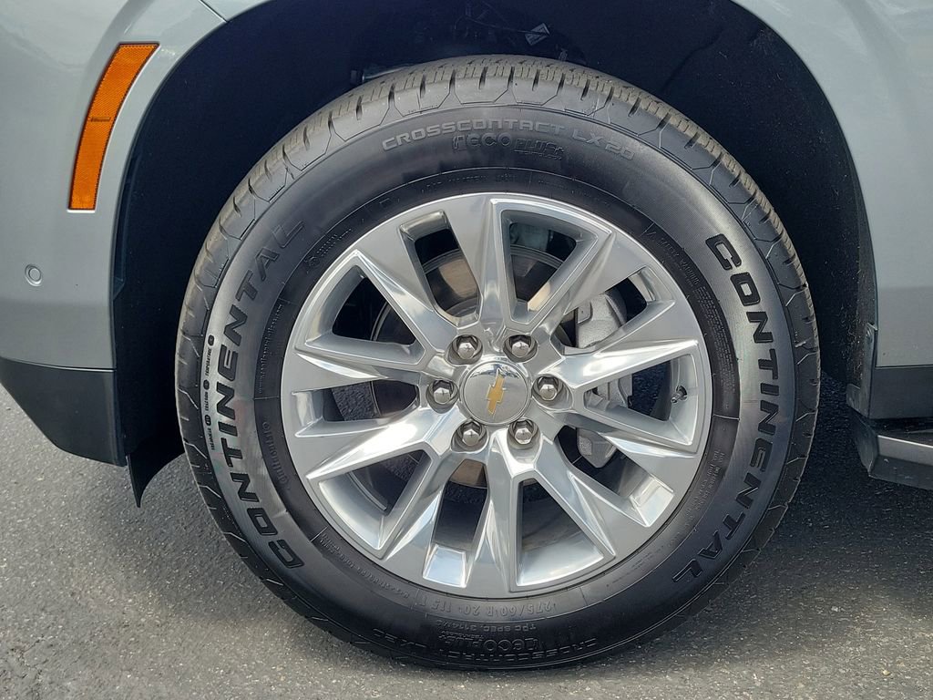 Used 2025 Chevrolet Tahoe Premier AWD/4WD image 31