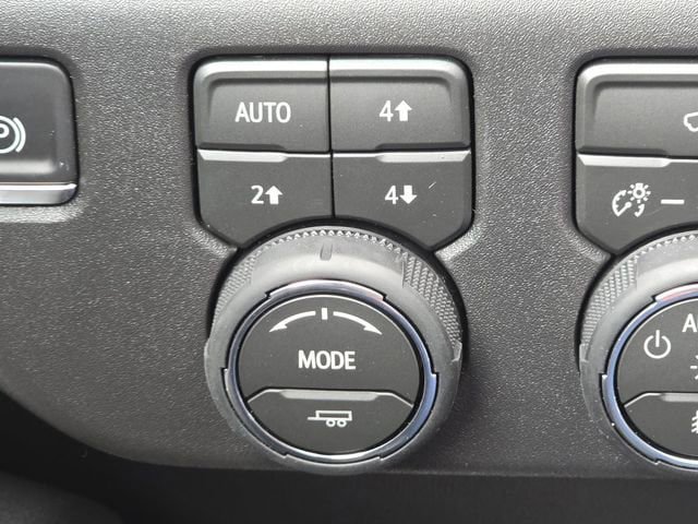 New 2026 Chevrolet Silverado 1500 LT Trail Boss w/ Convenience Package II AWD/4WD image 9