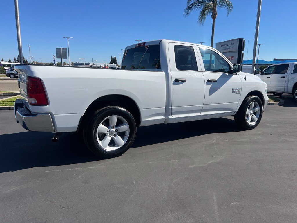 Used 2024 RAM 1500 Classic SLT AWD/4WD image 16