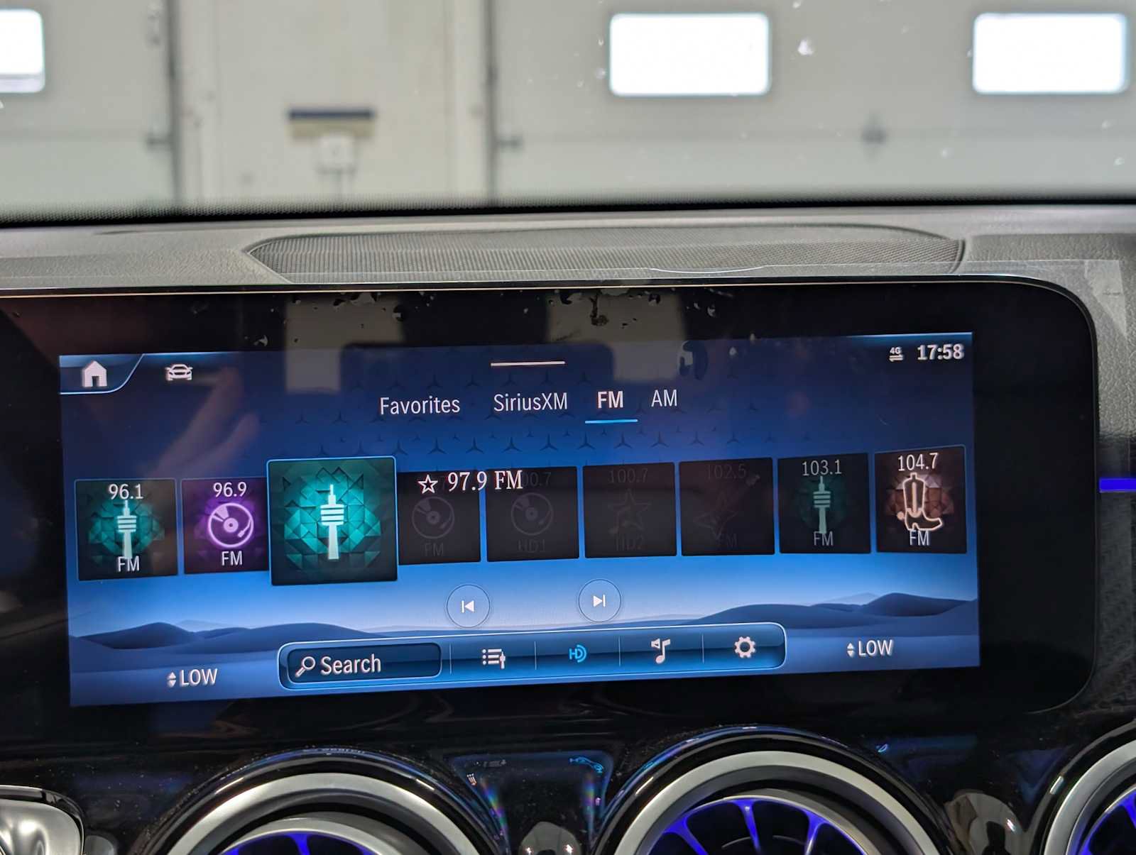 New 2026 Mercedes-Benz GLB 250 4MATIC image 24