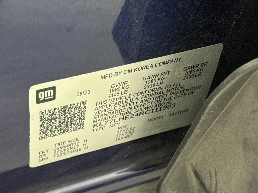 Used 2024 Chevrolet Trax LT w/ LT Convenience Package FWD image 32