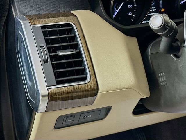 Used 2016 Land Rover Range Rover Sport Supercharged image 11