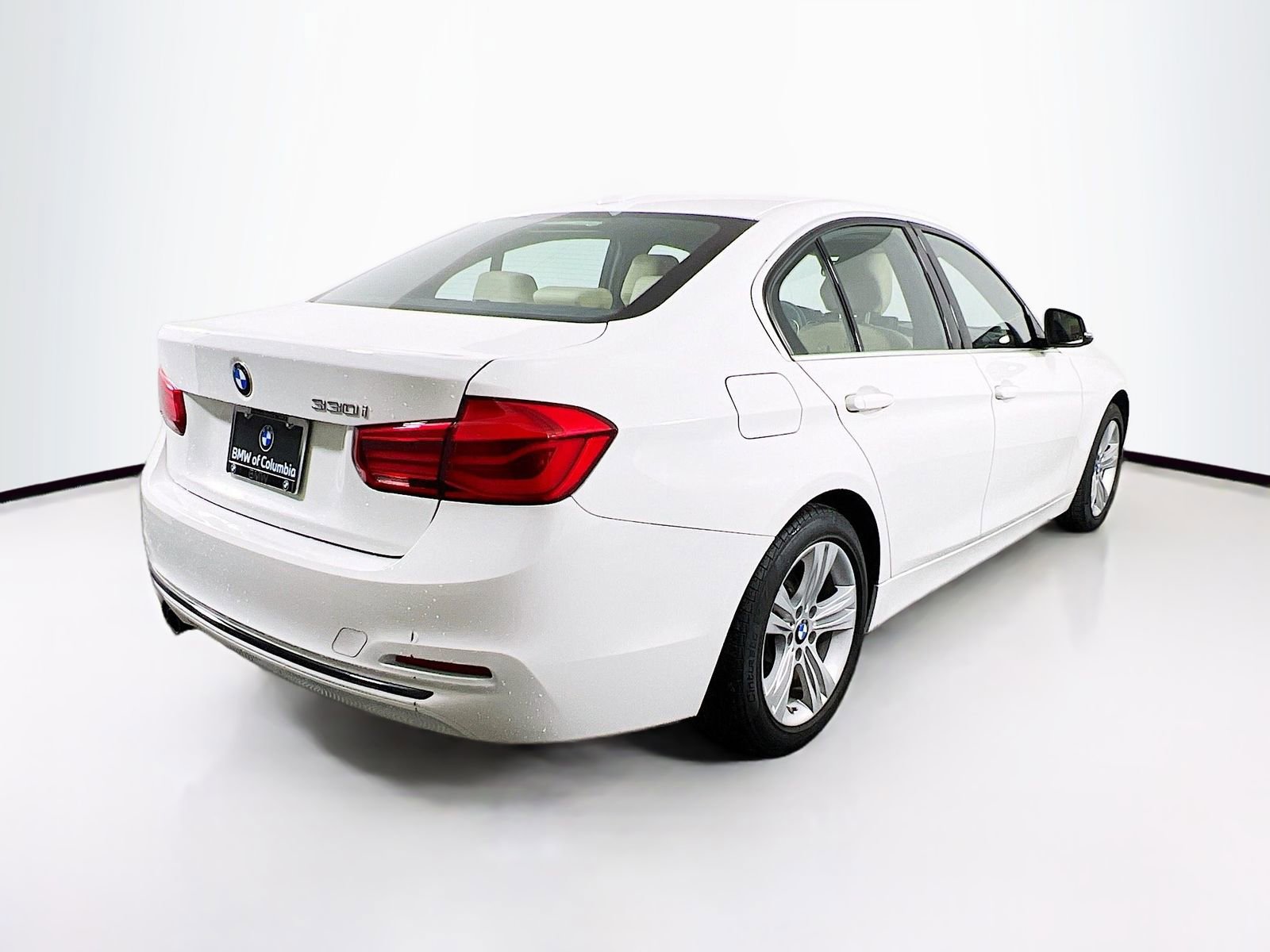 Used 2017 BMW 330i Sedan RWD image 7