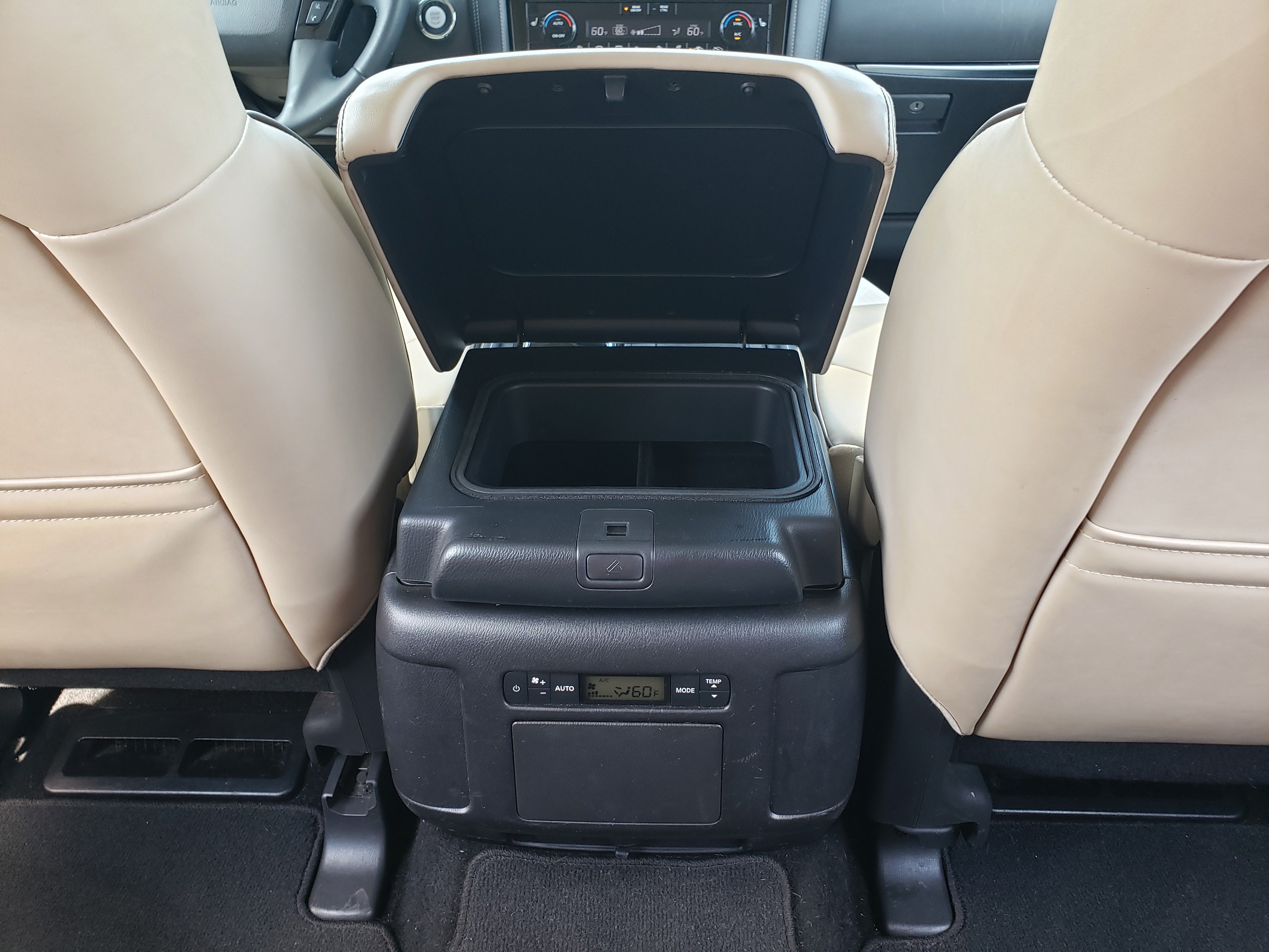 Used 2023 Nissan Armada SV w/ Cargo Package RWD image 34