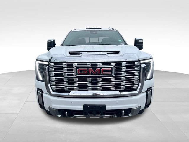 Used 2024 GMC Sierra 2500 Denali w/ Denali Reserve Package AWD/4WD image 2