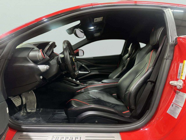 Used 2019 Ferrari 812 Superfast RWD image 34