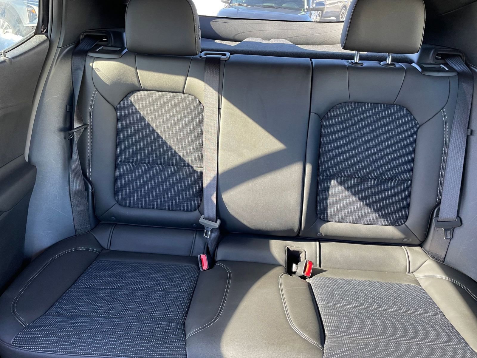 Used 2025 Buick Envista Preferred image 36