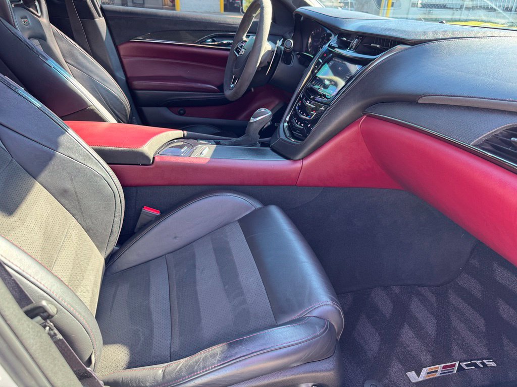 Used 2018 Cadillac CTS V RWD image 29