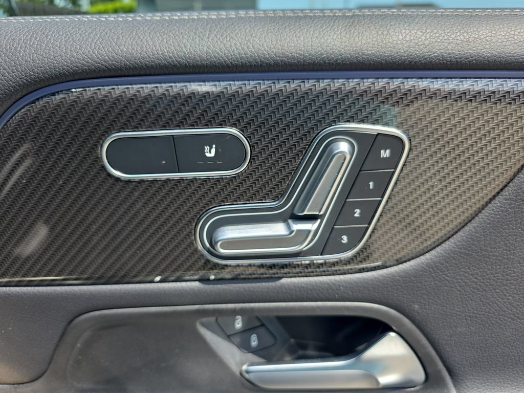 Certified 2023 Mercedes-Benz GLB 35 AMG 4MATIC image 16