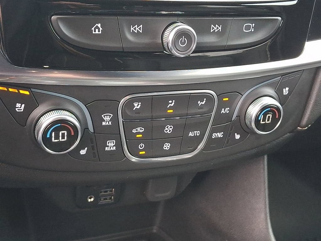 Used 2023 Chevrolet Traverse Premier w/ Redline Edition AWD/4WD image 15