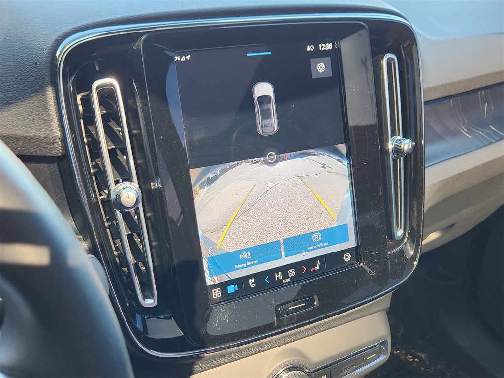 Used 2023 Volvo C40 P8 Recharge Ultimate image 14