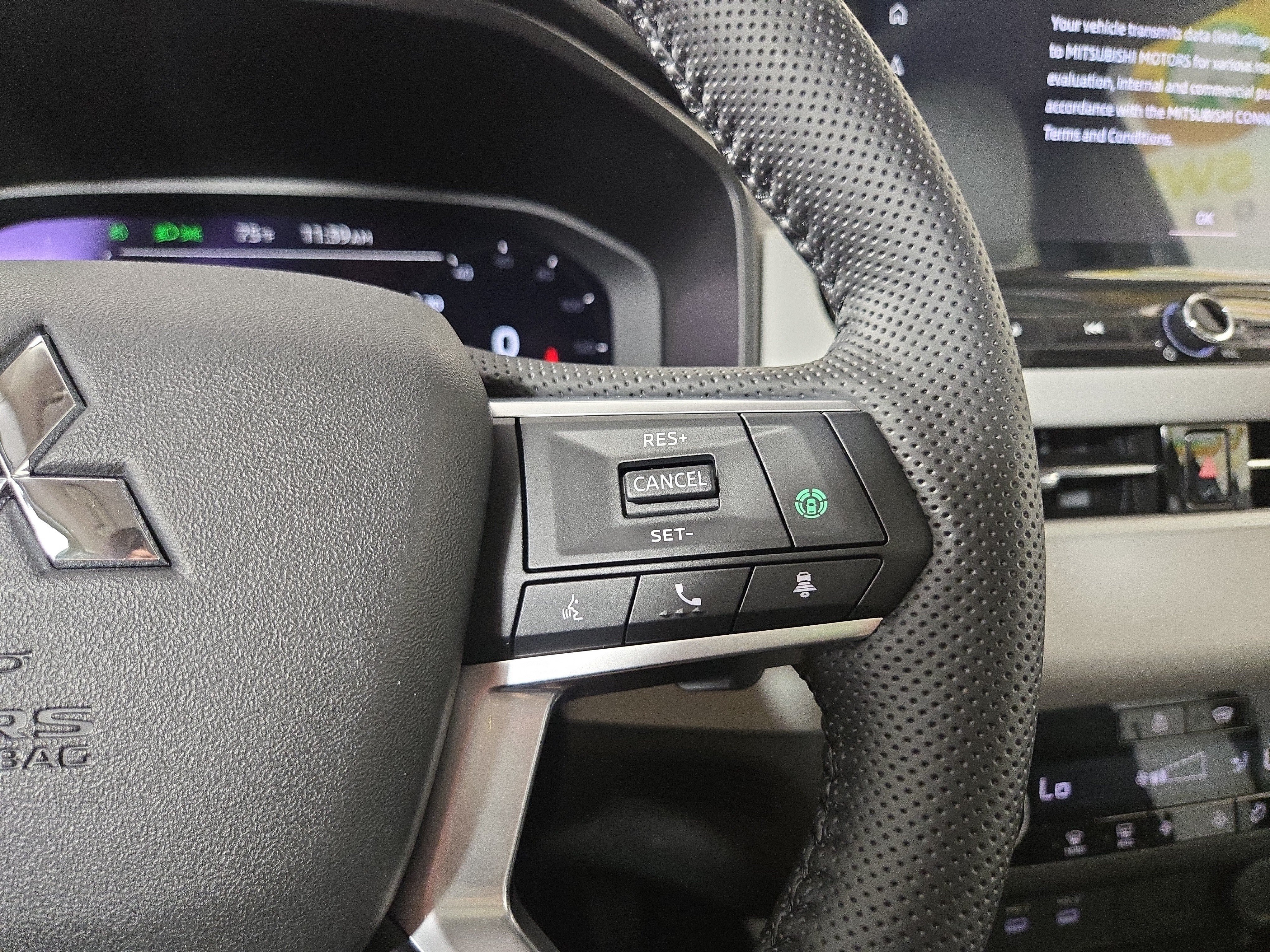 New 2026 Mitsubishi Outlander SE AWD/4WD image 16