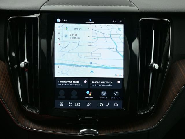 Used 2023 Volvo XC60 B5 Plus w/ Climate Package image 14
