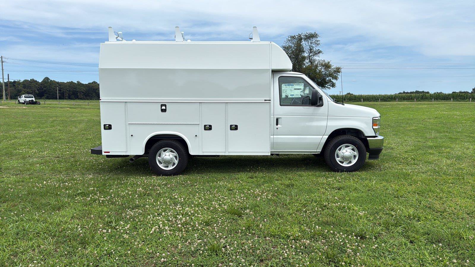New 2026 Ford E-350 and Econoline 350 Super Duty w/ Power Equipment Group RWD image 6