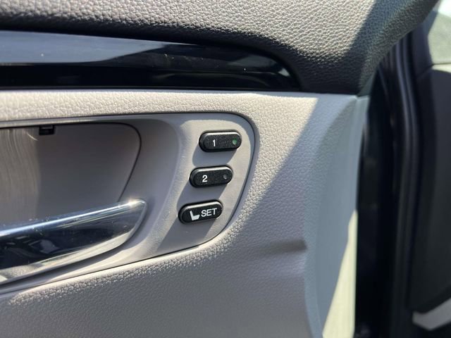 Used 2019 Honda Pilot Elite image 14