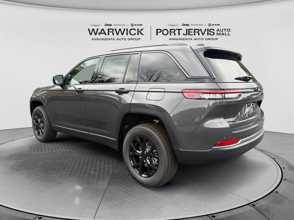 New 2026 Jeep Grand Cherokee Altitude AWD/4WD image 3