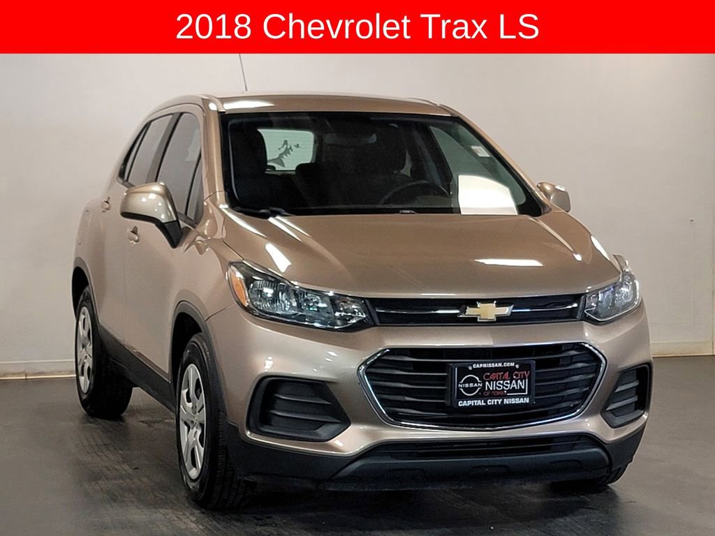 Used 2018 Chevrolet Trax LS image 2