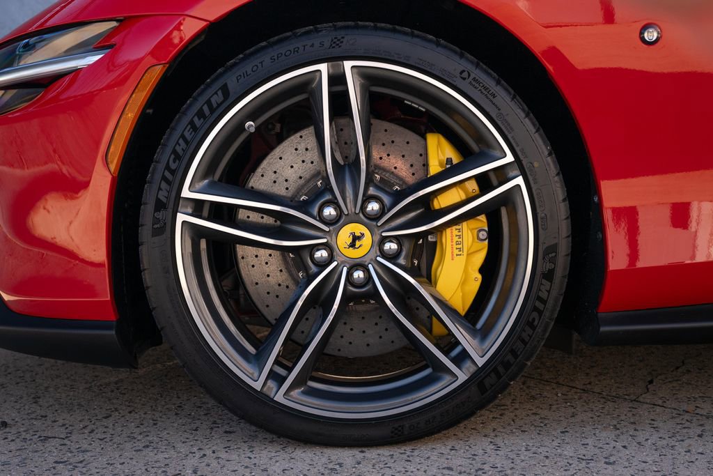 Certified 2024 Ferrari Roma image 18