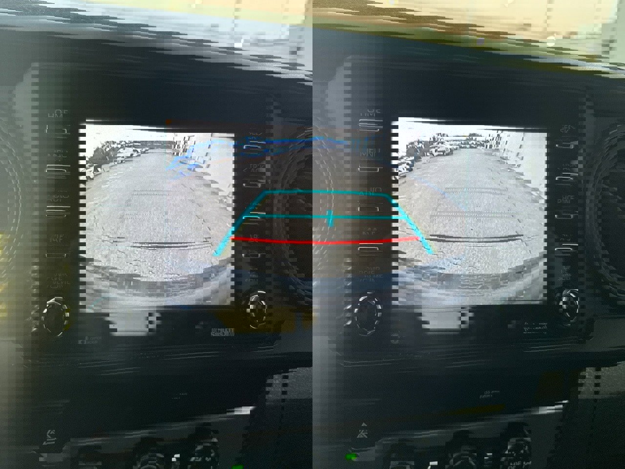 Used 2020 Toyota Tacoma SR image 7