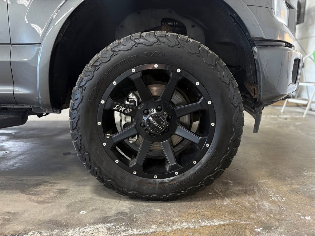 Used 2017 Ford F150 Lariat w/ Equipment Group 501A Mid image 30