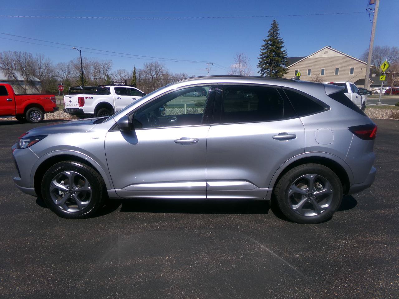 Used 2024 Ford Escape ST-Line Select w/ Tech Pack #1 AWD/4WD image 6