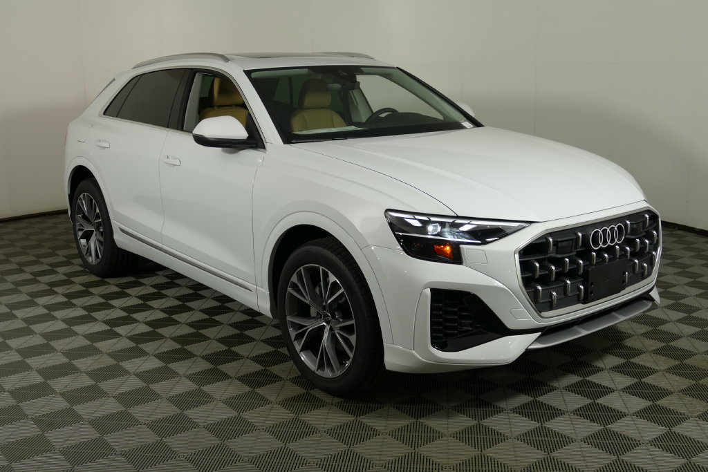 New 2026 Audi Q8 Premium