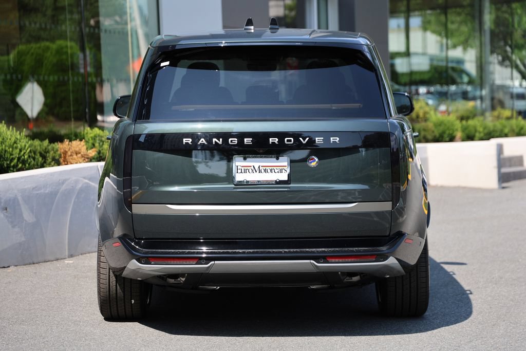 New 2026 Land Rover Range Rover SE AWD/4WD image 3