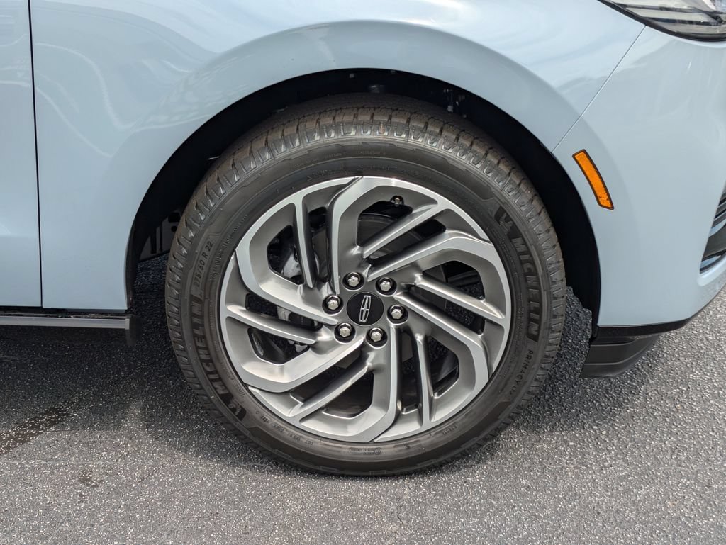 New 2027 Lincoln Navigator Reserve AWD/4WD image 11