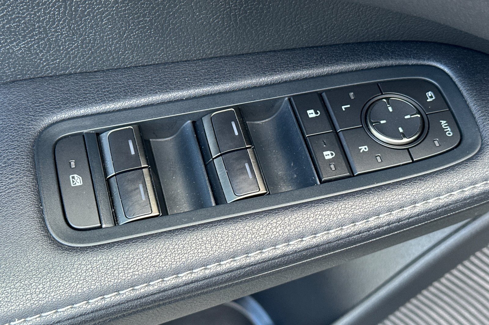 Certified 2024 Lexus RX 350 FWD w/ Technology Package image 14
