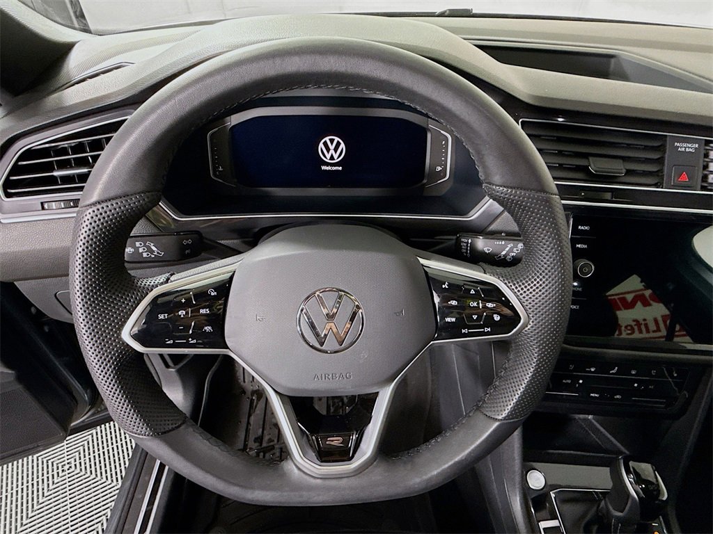 Used 2024 Volkswagen Tiguan SEL R-Line image 22