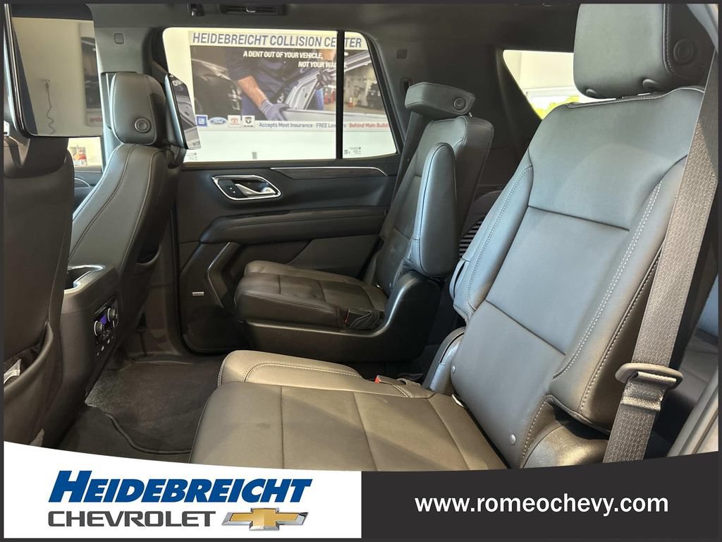 Used 2022 Chevrolet Tahoe LT w/ LT Signature Plus Package AWD/4WD image 12