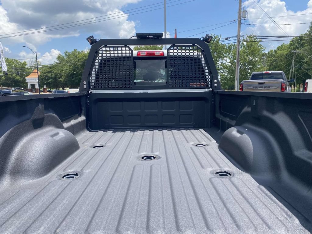 New 2026 RAM 3500 Big Horn AWD/4WD image 39