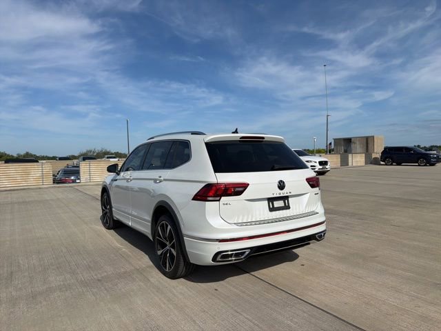 Used 2022 Volkswagen Tiguan SEL R-Line image 5