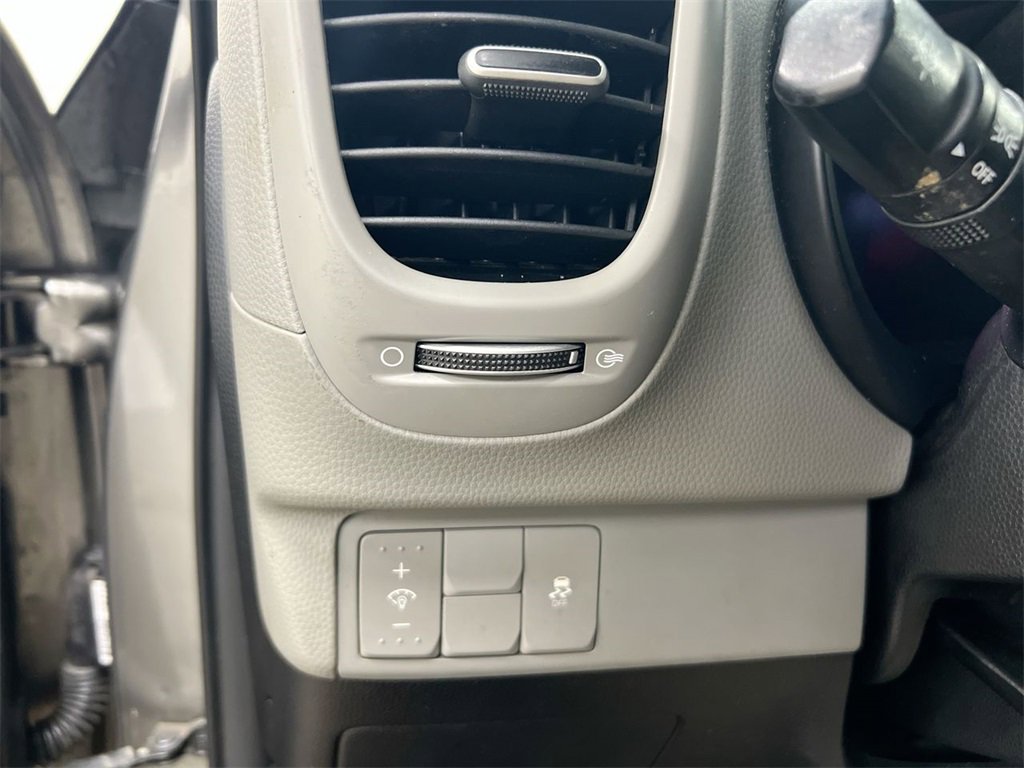 Used 2016 Kia Soul image 16