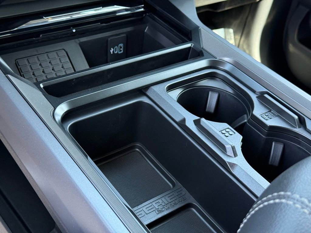 New 2026 Ford F250 4x4 Crew Cab Super Duty image 13