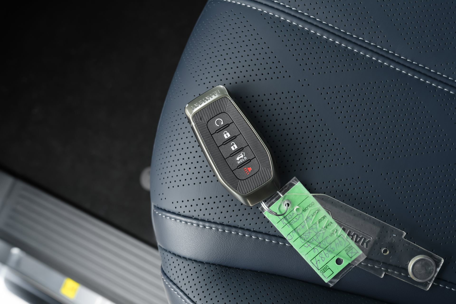 New 2026 INFINITI QX80 4WD w/ Sport Exterior Package image 37