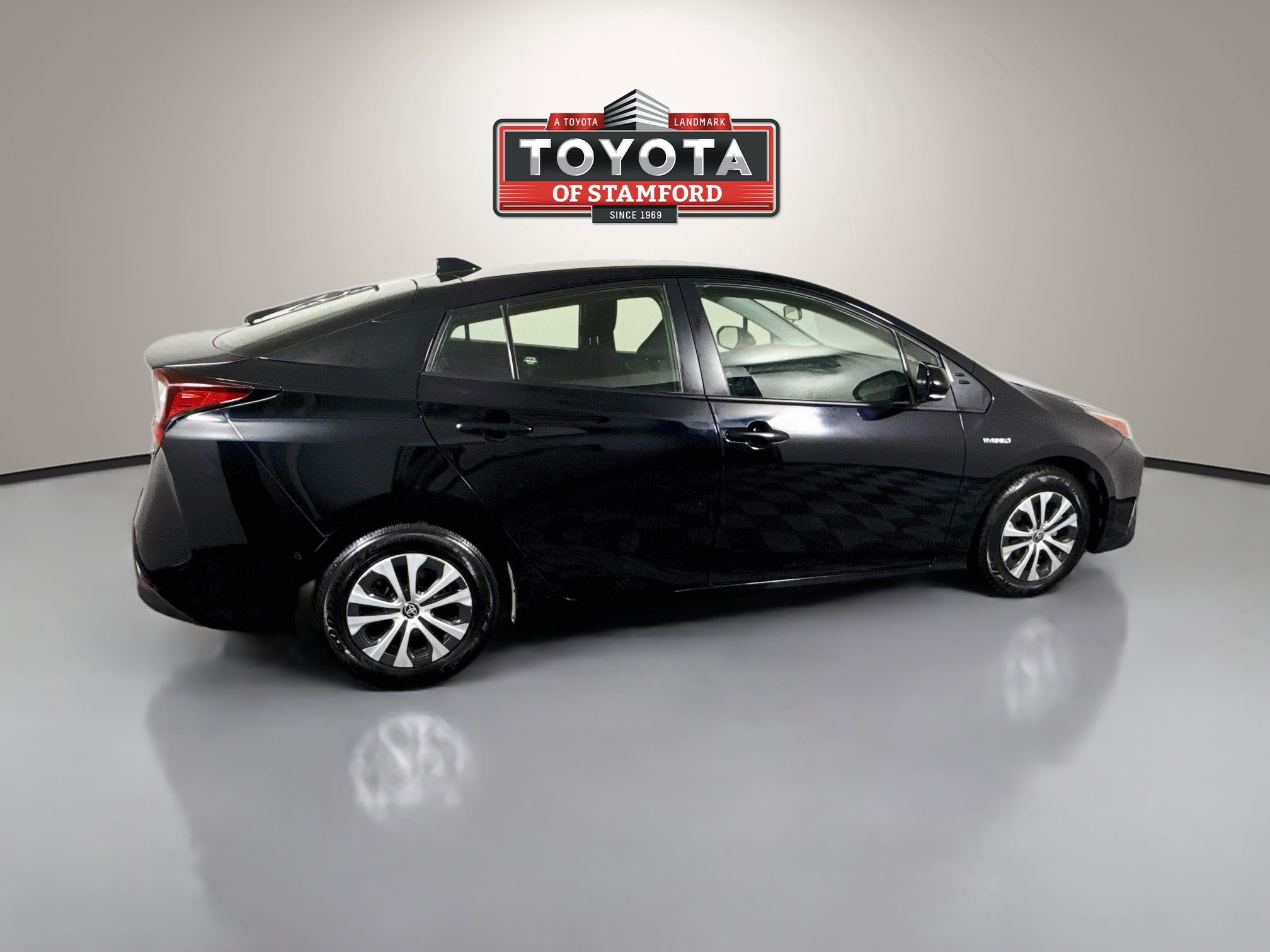 Certified 2021 Toyota Prius LE AWD/4WD image 8