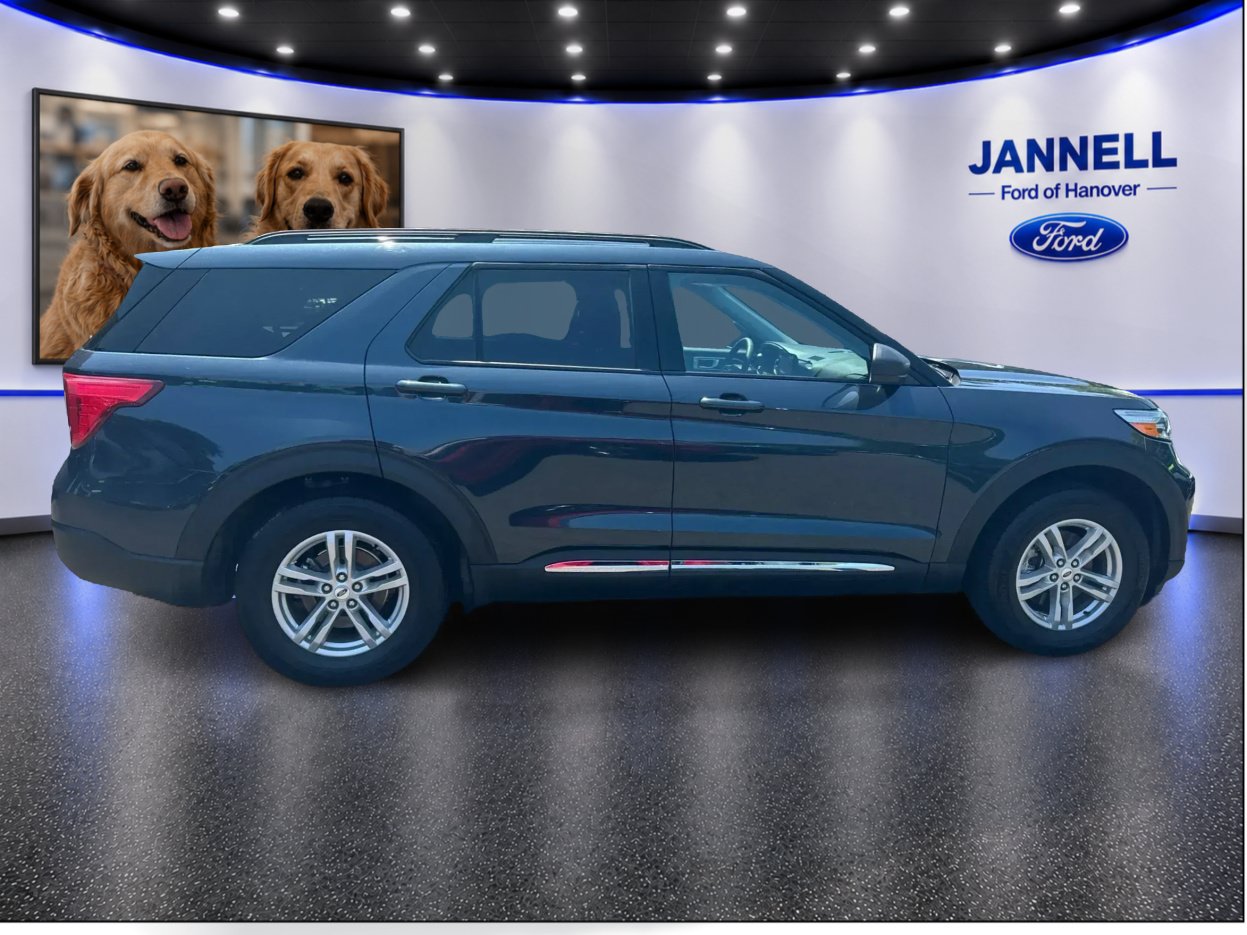 Used 2023 Ford Explorer XLT w/ Equipment Group 202A AWD/4WD image 4