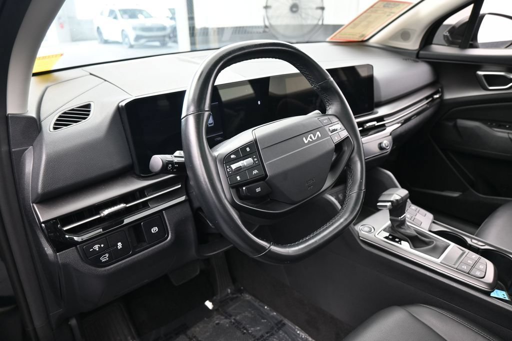 Used 2026 Kia Sportage EX w/ EX Panorama Roof Package FWD image 10